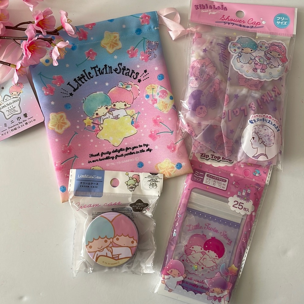 Sanrio Japan Little Twin Stars bath beauty travel ítems set of 4 pieces new NWT